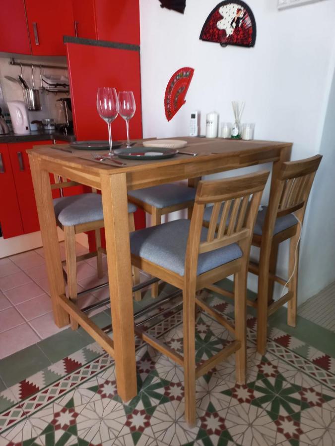 Cosy Apartment Casco Antiguo Вилахойоса Екстериор снимка